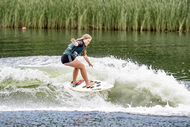 Ava Sherfield at the 2022 Malibu Boats UK Wakesurf Nationals - Photo Mantis Pro Media